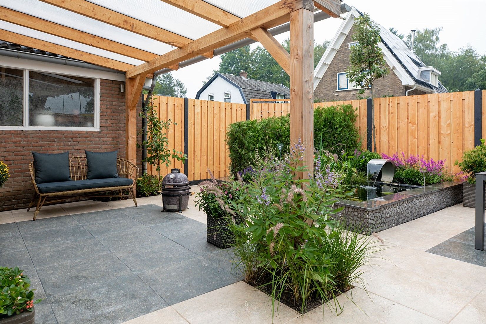 Designo 60x60x3cm flamed terra